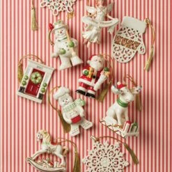 Lenox 2023 Snow Fantasies Snowflake Ornament -Lenox Shop 894425 894443 894437 894432 894428 894427 894422 894441 894447 894433 CAM F23 FEA 1 b94ed271 27ee 4bdd b04d 7e83253919e2